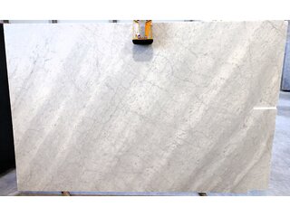 M 0202 B Bianco Carrara (011024)