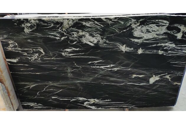 Q 051 Leather Belvedere (300425)