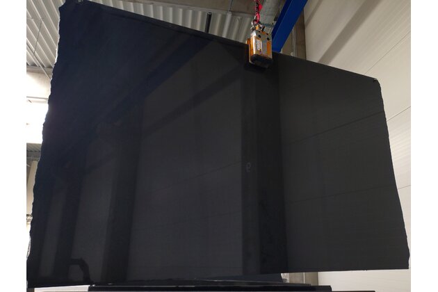 G 013 L Ultimate Black (003149)